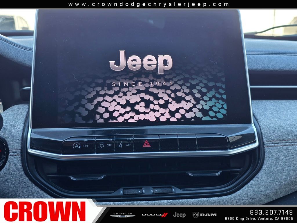 View vehicle photo 6