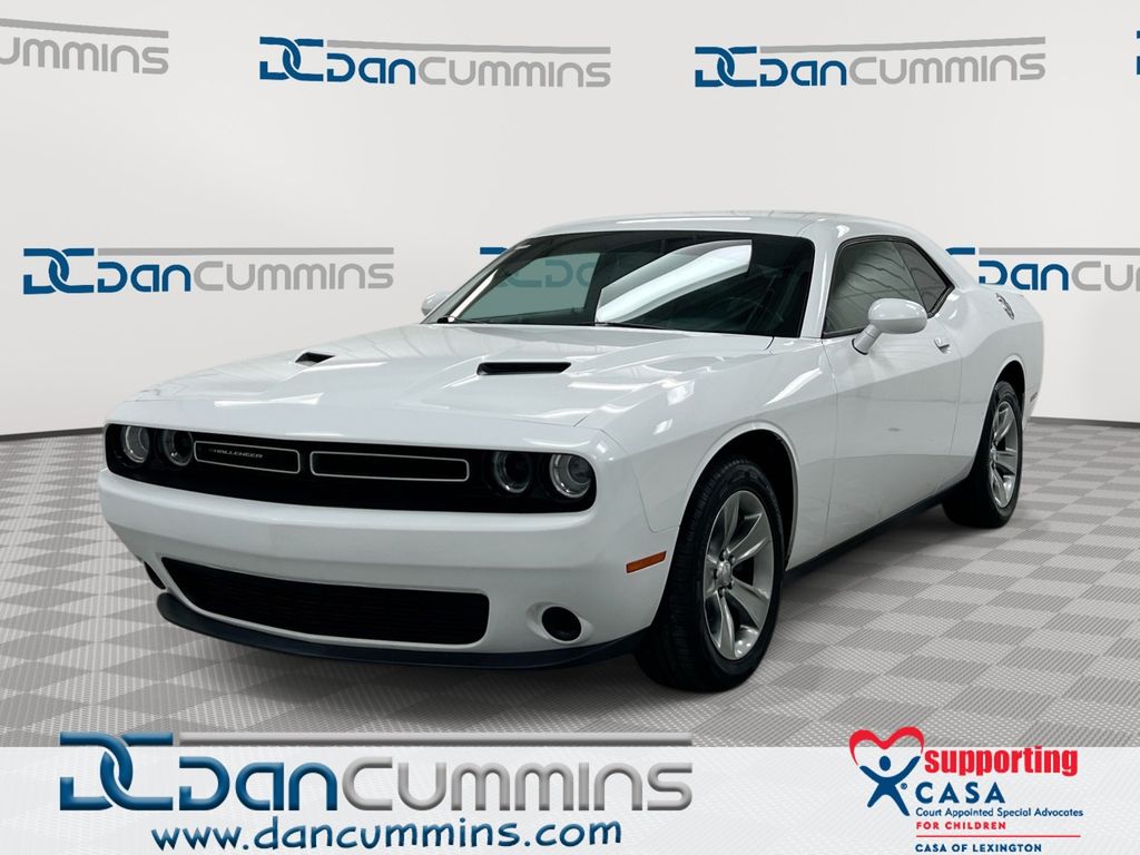 2020 Dodge Challenger SXT RWD