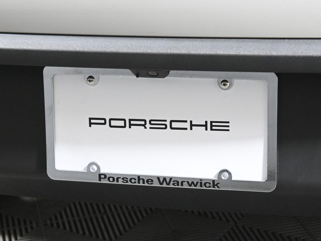 Thumbnail: 2022 Porsche Macan - 14