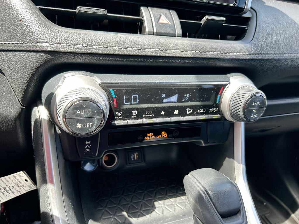 Thumbnail: 2025 Toyota RAV4 - 23
