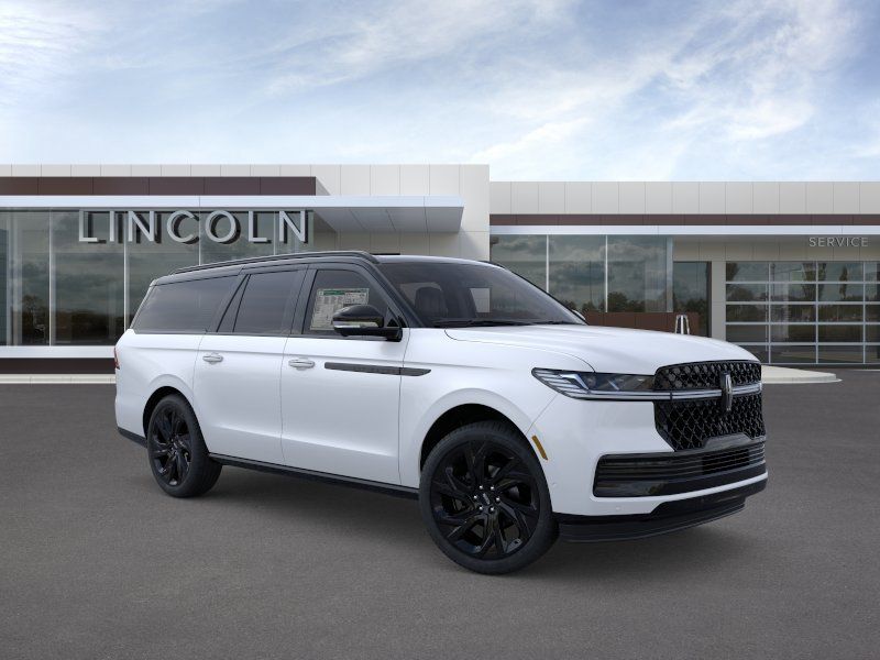Thumbnail: 2026 Lincoln Navigator L - 7