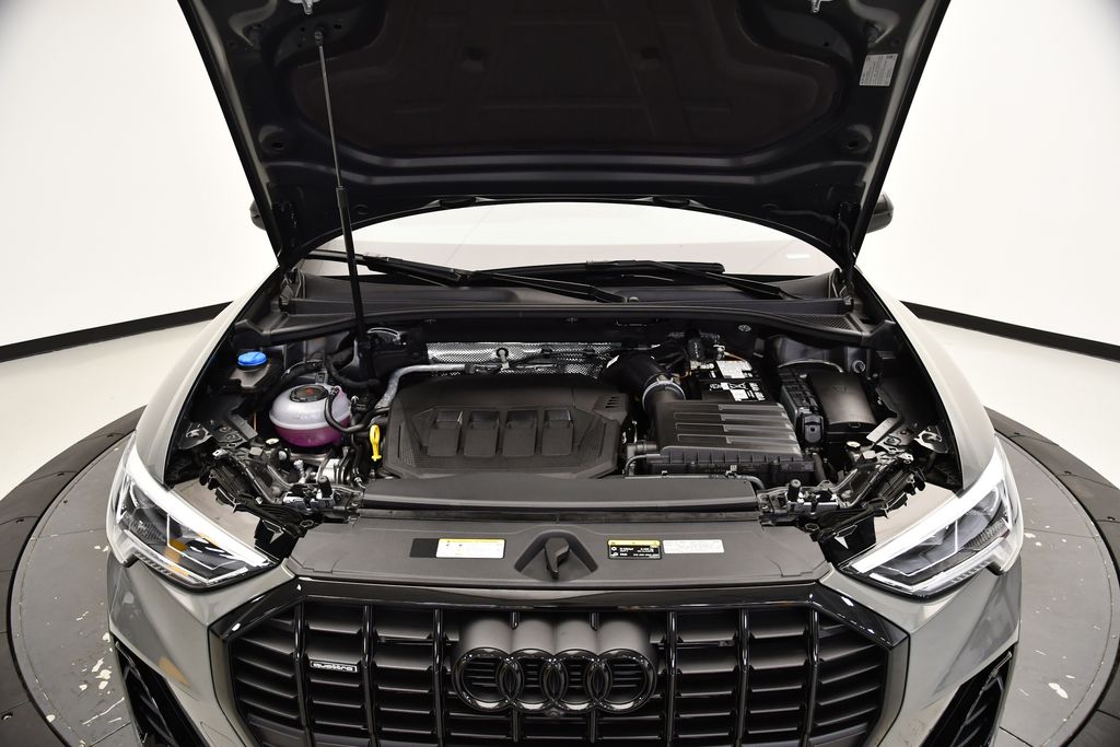 Thumbnail: 2025 Audi Q3 - 13