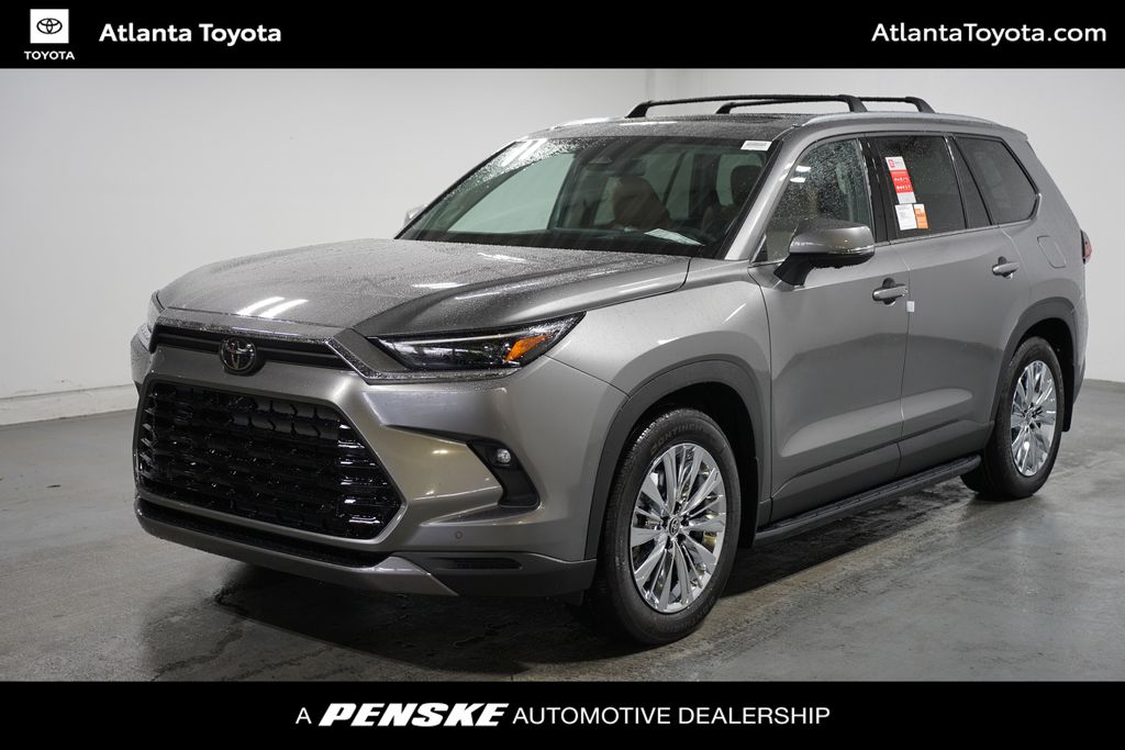 2025 Toyota Grand Highlander Platinum Hero Image