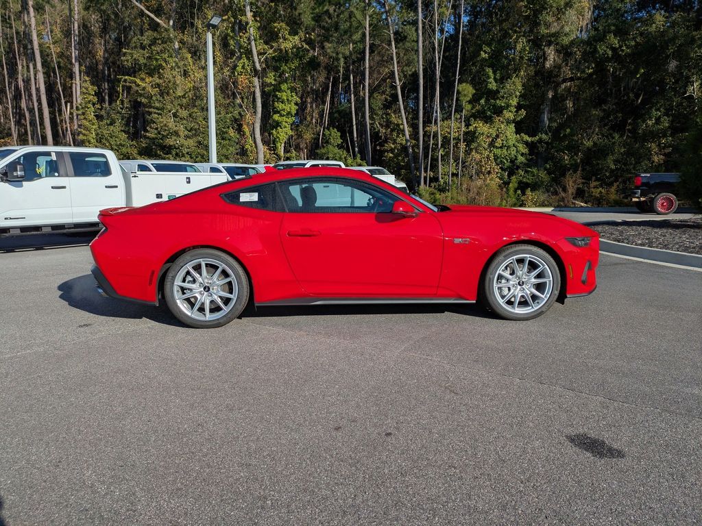 2025 Ford Mustang GT Premium Fastback