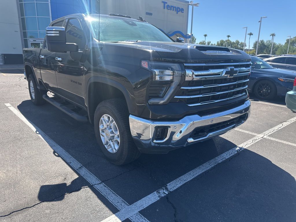 Thumbnail: 2025 Chevrolet Silverado 3500 - 3