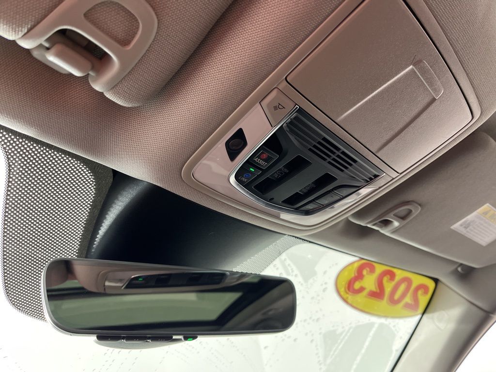 Thumbnail: 2023 Acura MDX - 22