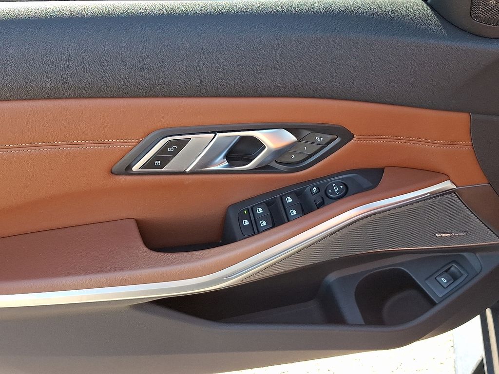 Thumbnail: 2023 BMW M3 - 13