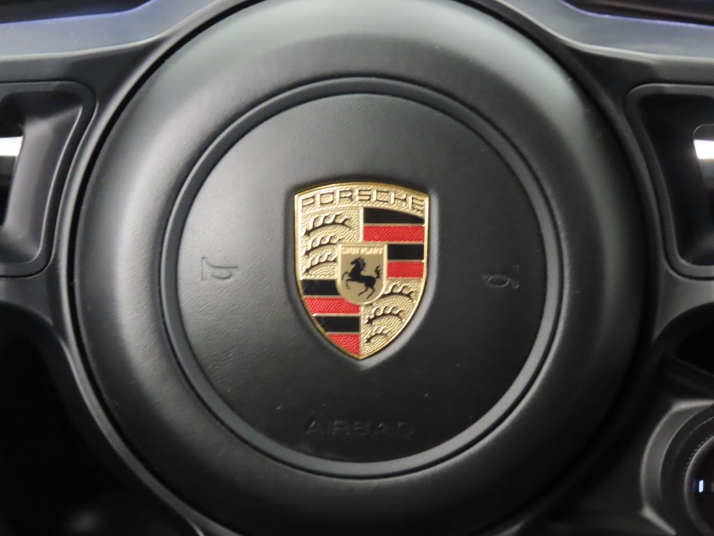 Thumbnail: 2022 Porsche  - 20