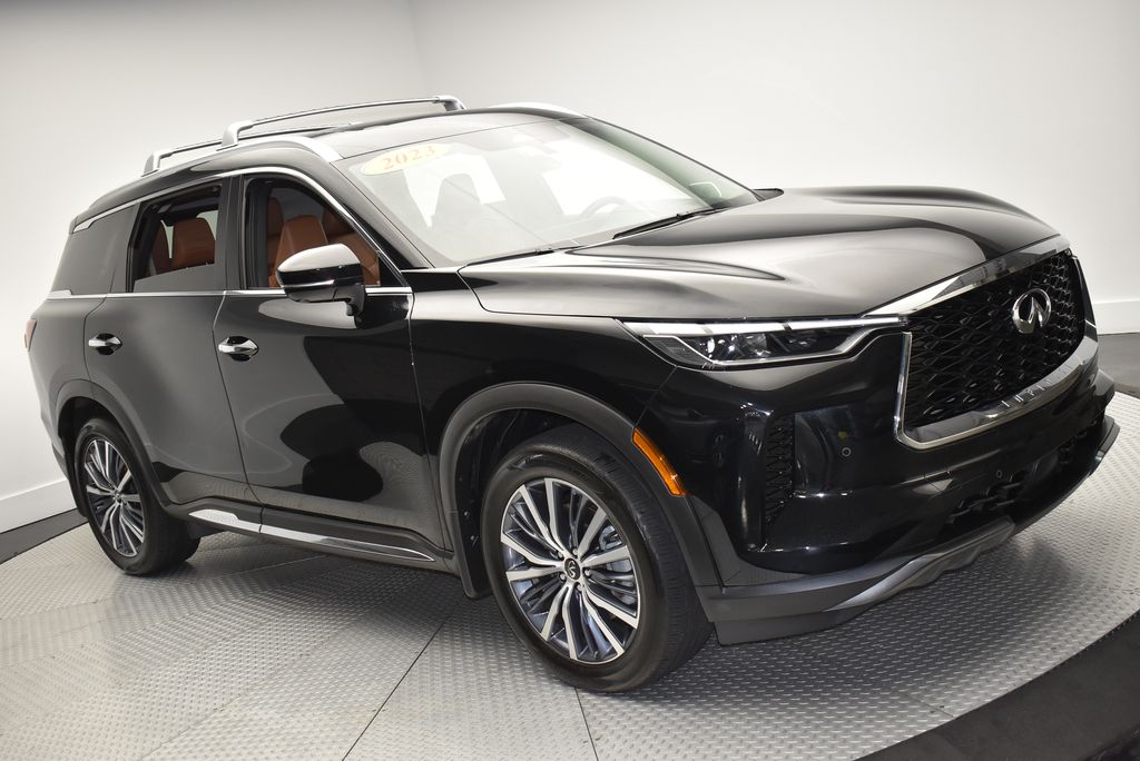 Thumbnail: 2023 INFINITI QX60 - 3