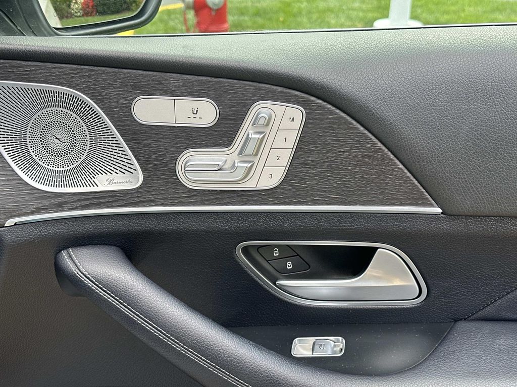 Thumbnail: 2020 Mercedes-Benz GLE - 20