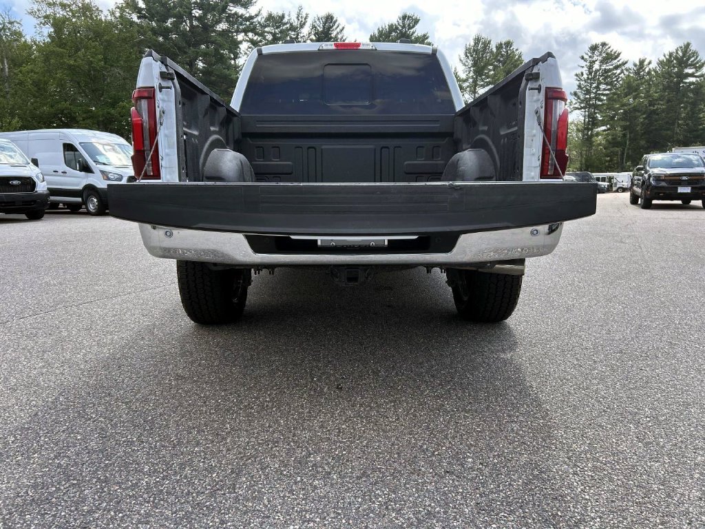 2025 Ford F-150 Lariat Oxford White - Grieco Acura - Image 11