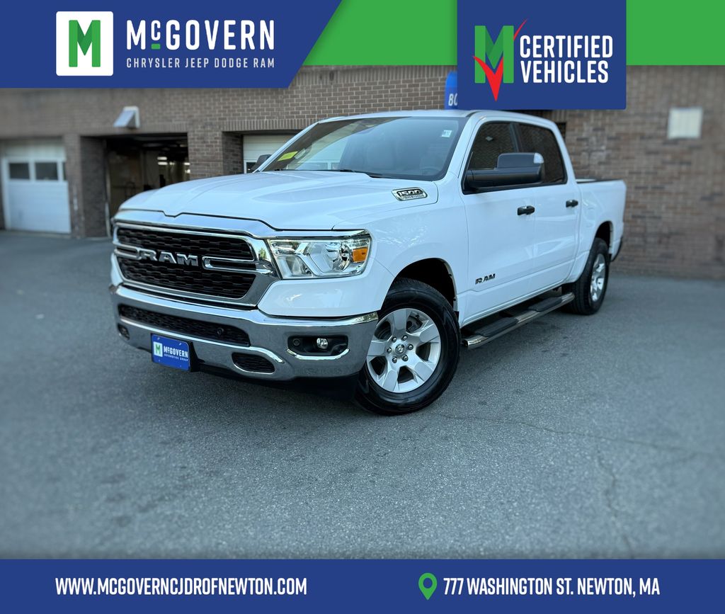 Bright White Clearcoat 2024 RAM 1500 Big Horn Crew Cab 4WD Pickup Truck Four-Wheel Drive 8-Speed Automatic