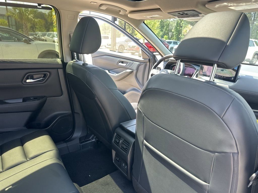 2025 Boulder Gray Pearl Nissan Rogue SL FWD SUV