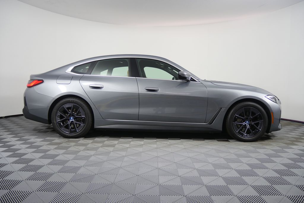 Thumbnail: 2024 BMW i4 - 2