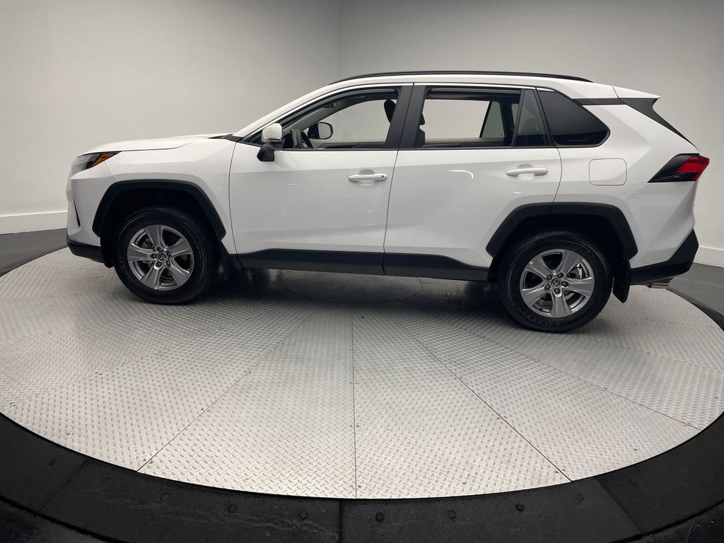 Thumbnail: 2025 Toyota RAV4 - 8