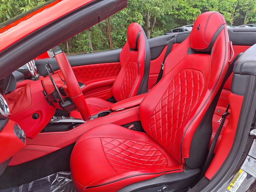 Thumbnail: 2016 Ferrari California - 13