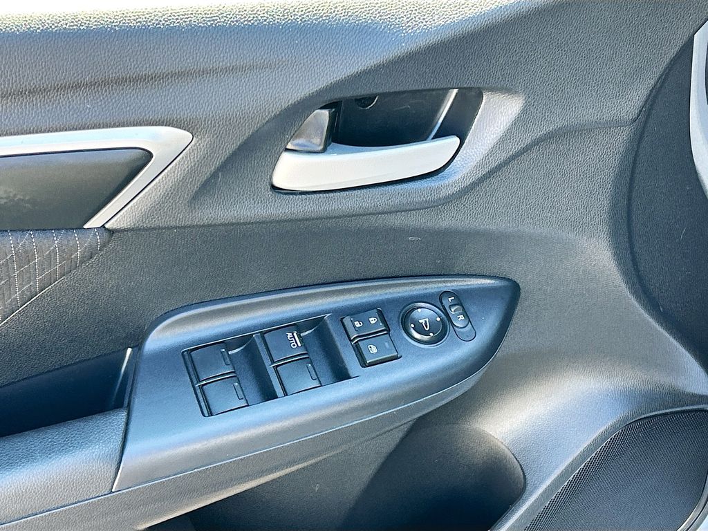 Thumbnail: 2020 Honda Fit - 17