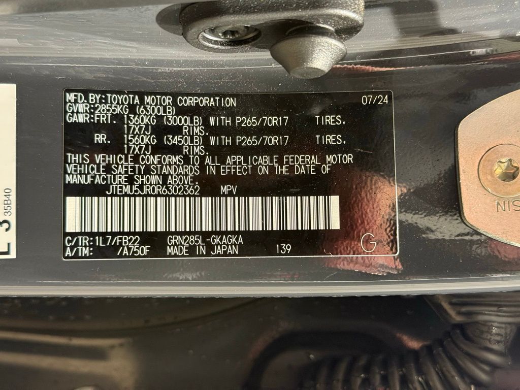 Thumbnail: 2024 Toyota 4Runner - 30