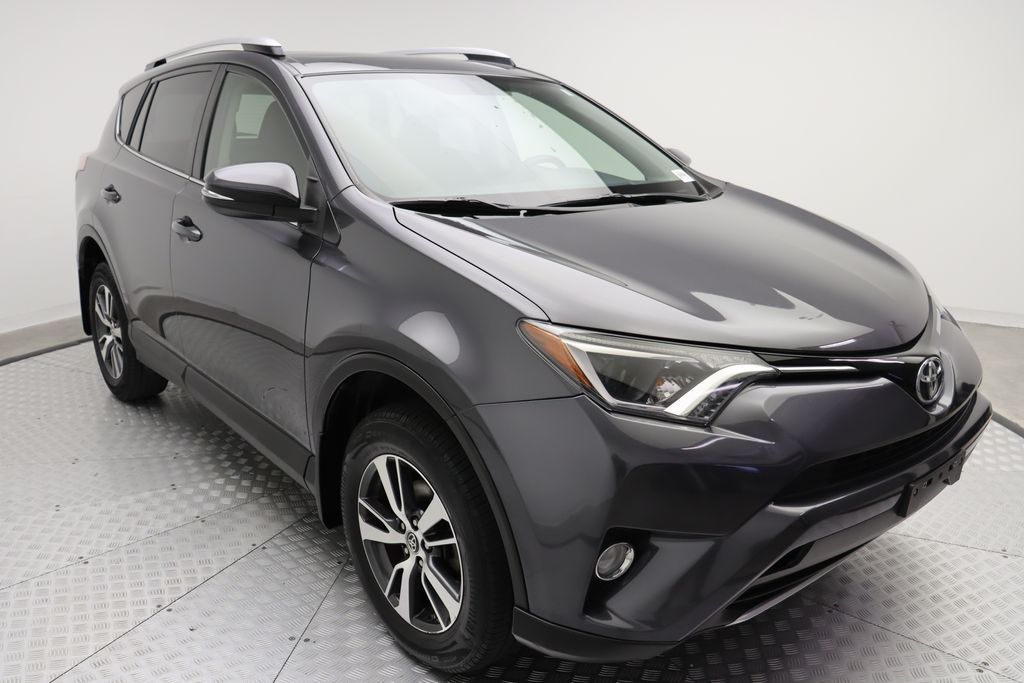 Thumbnail: 2016 Toyota RAV4 - 6