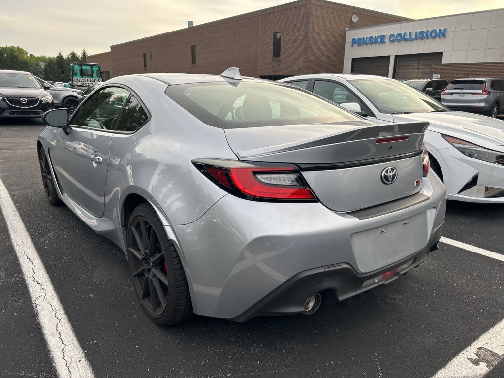 Thumbnail: 2025 Toyota GR86 - 2