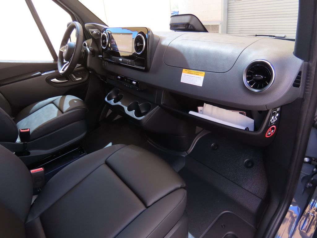 Thumbnail: 2026 Mercedes-Benz Sprinter - 19