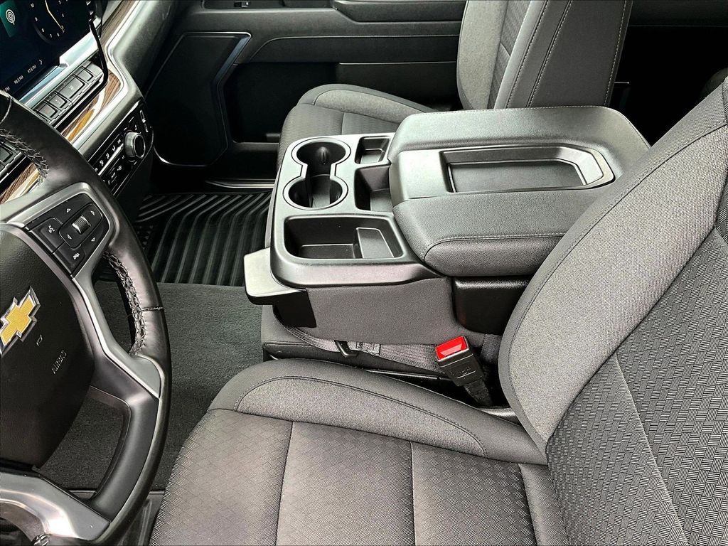 2025 Chevrolet Silverado 1500 — photo 20