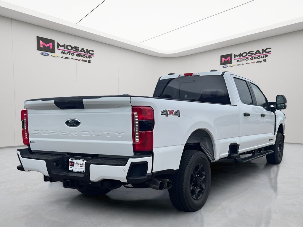 2025 Ford F-350SD