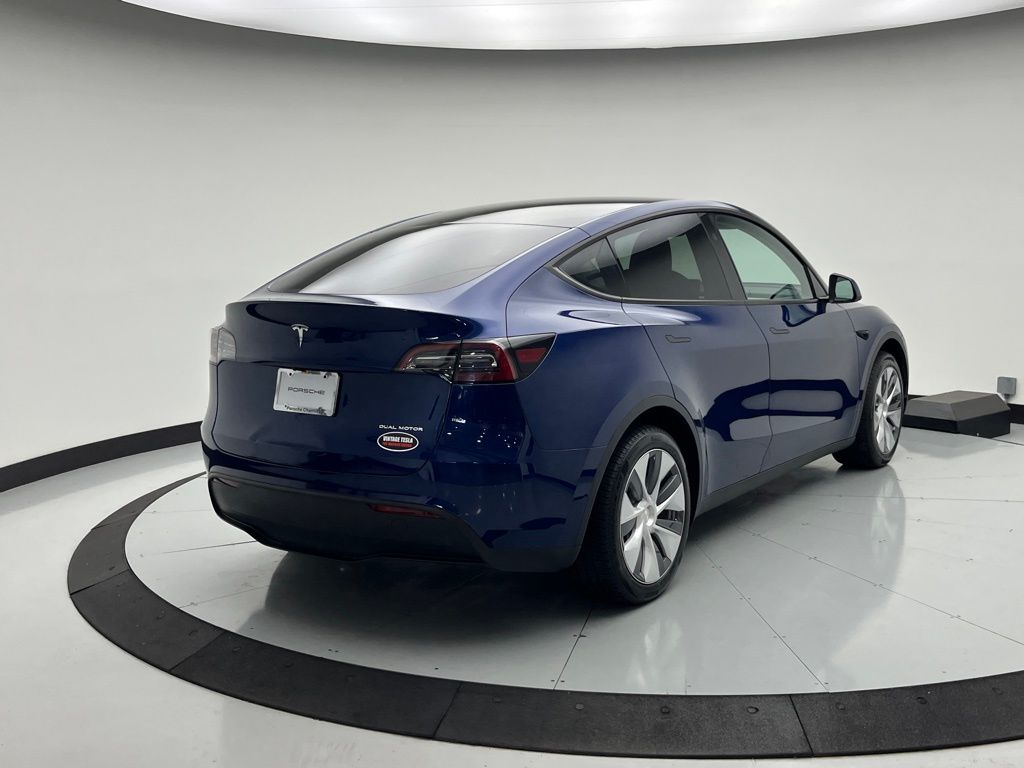 Thumbnail: 2024 Tesla Model Y - 3