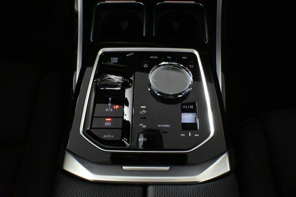 2025 BMW 7 Series 760i xDrive 26