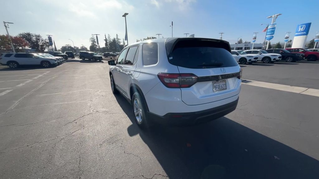 Thumbnail: 2023 Honda Pilot - 7