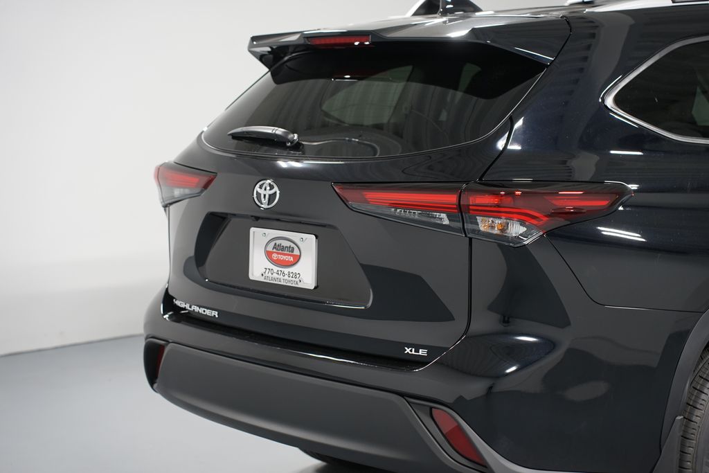 Thumbnail: 2025 Toyota Highlander - 9