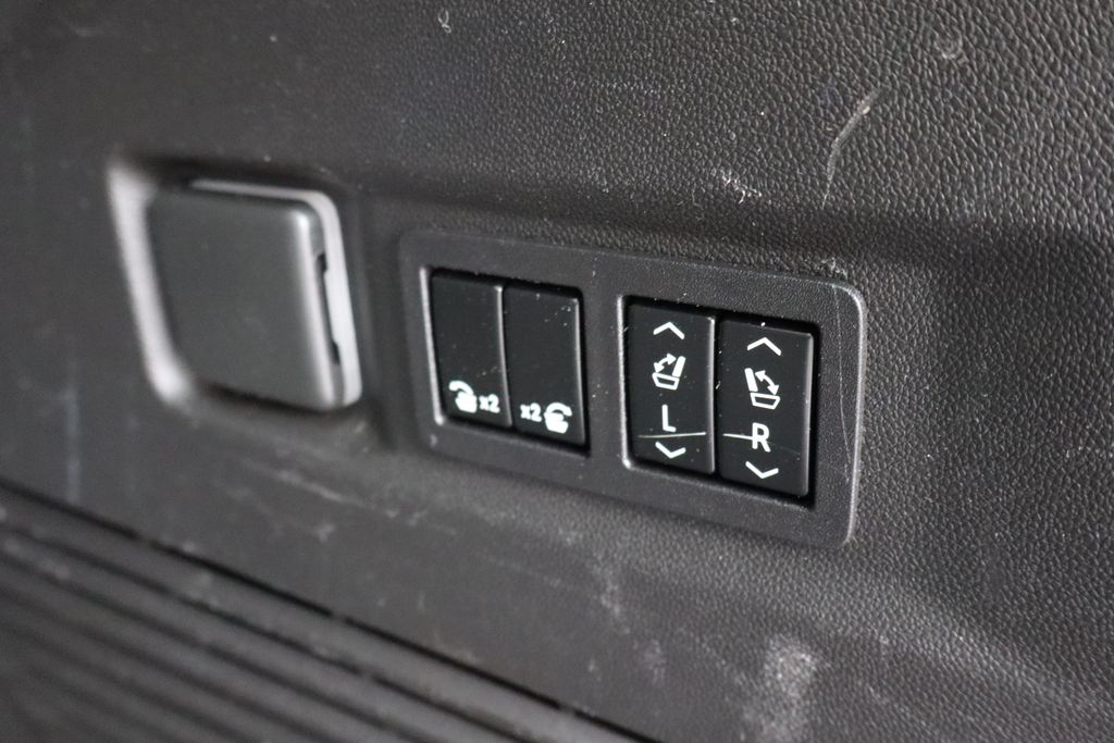 used 2022 Chevrolet Tahoe car, priced at $47,700