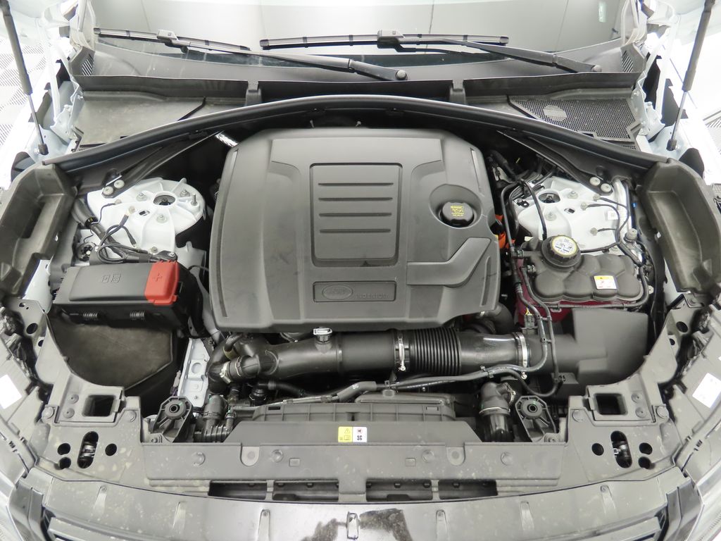 Thumbnail: 2026 Land Rover Range Rover Velar - 30