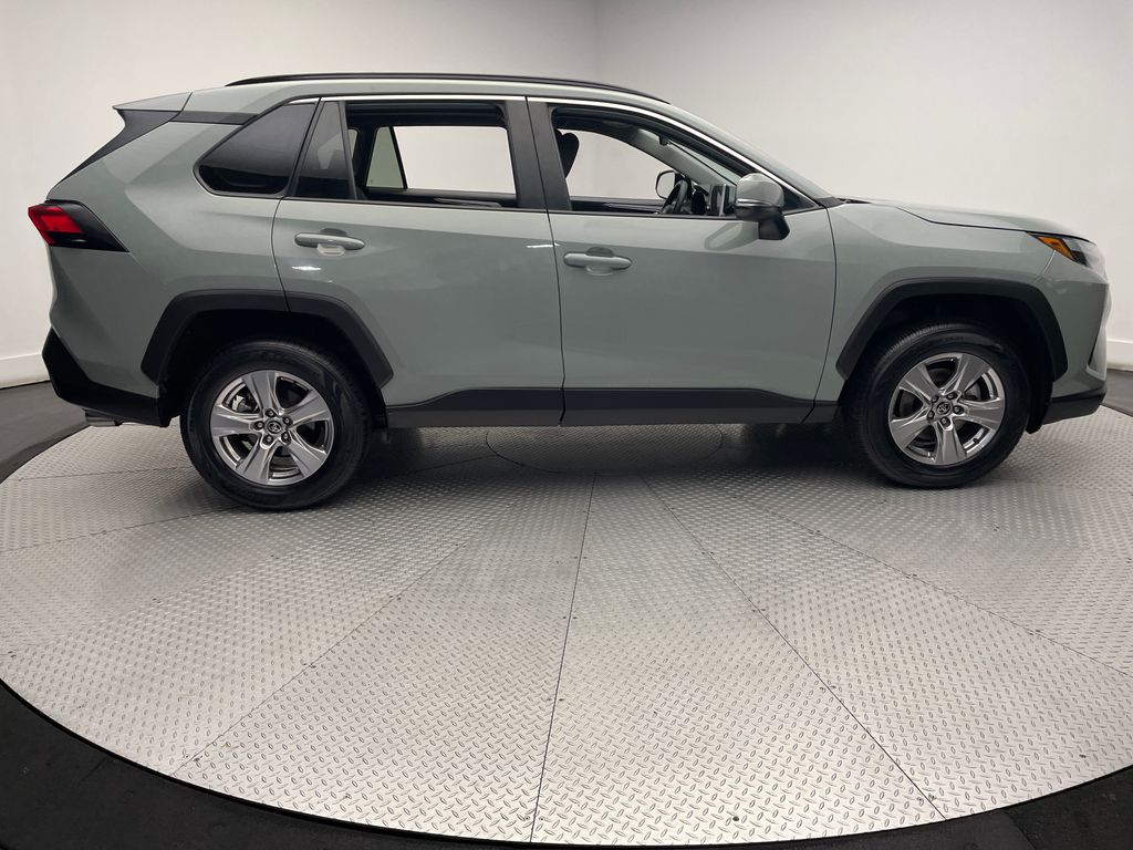 2023 Toyota RAV4 XLE 4