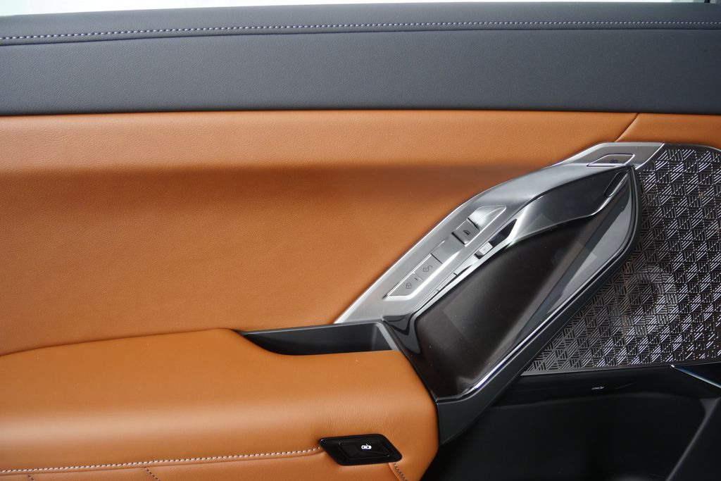 Thumbnail: 2026 BMW 7 Series - 13