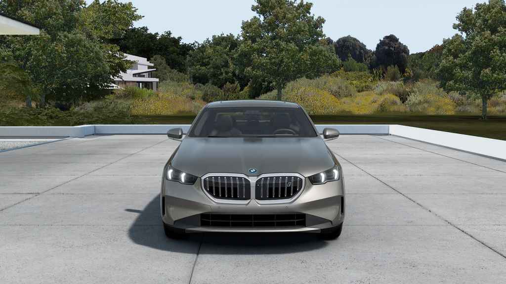 2025 BMW i5 xDrive40 32