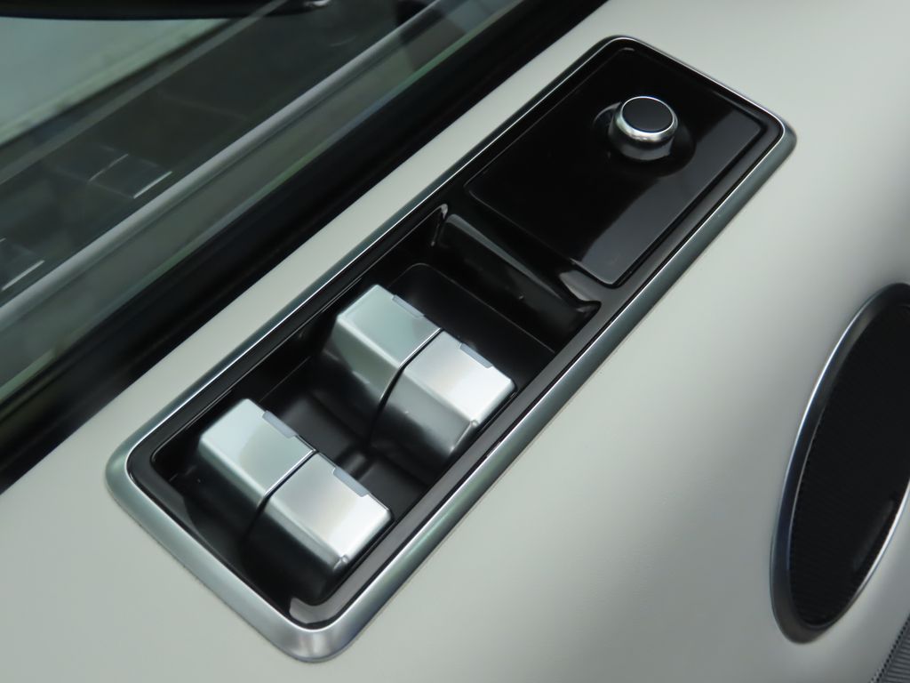 Thumbnail: 2021 Land Rover Range Rover Sport - 24