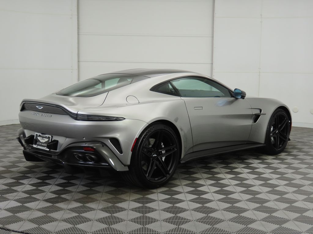 Thumbnail: 2025 Aston Martin Vantage - 5