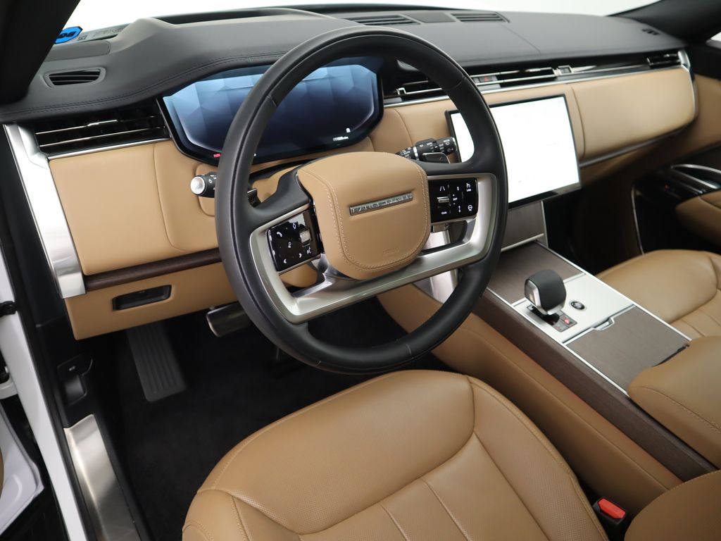 Thumbnail: 2024 Land Rover Range Rover - 9