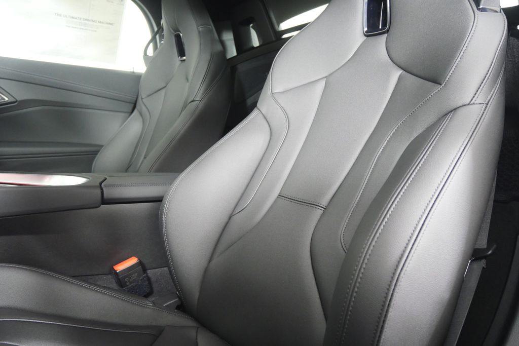 Thumbnail: 2026 BMW Z4 - 12