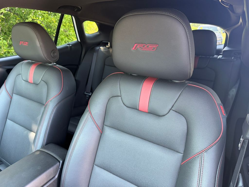 Used 2025 Chevrolet Trax SUV