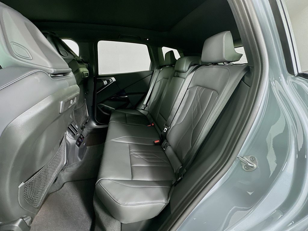 Thumbnail: 2026 BMW X3 - 17