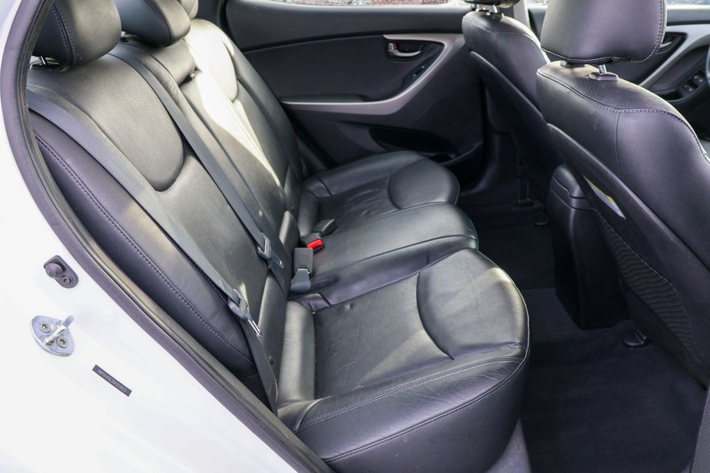 2013 Hyundai Elantra Limited 31