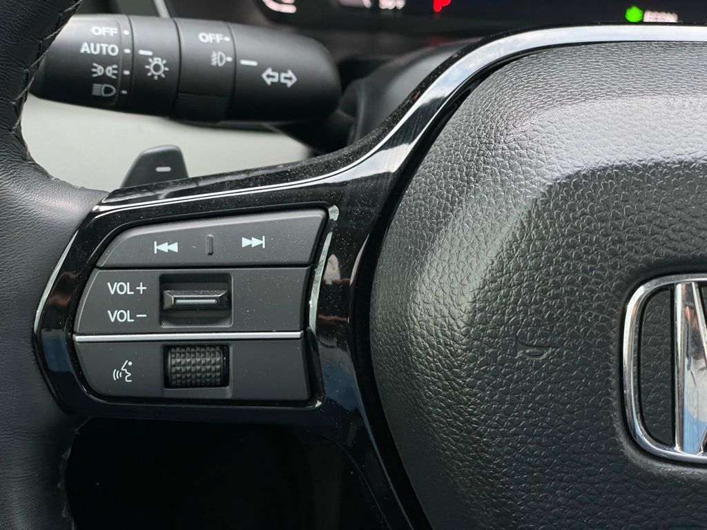 Thumbnail: 2023 Honda Pilot - 15