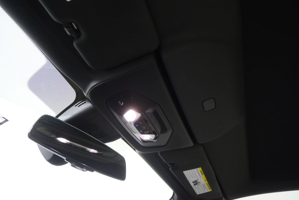 Thumbnail: 2023 BMW 8 Series - 19