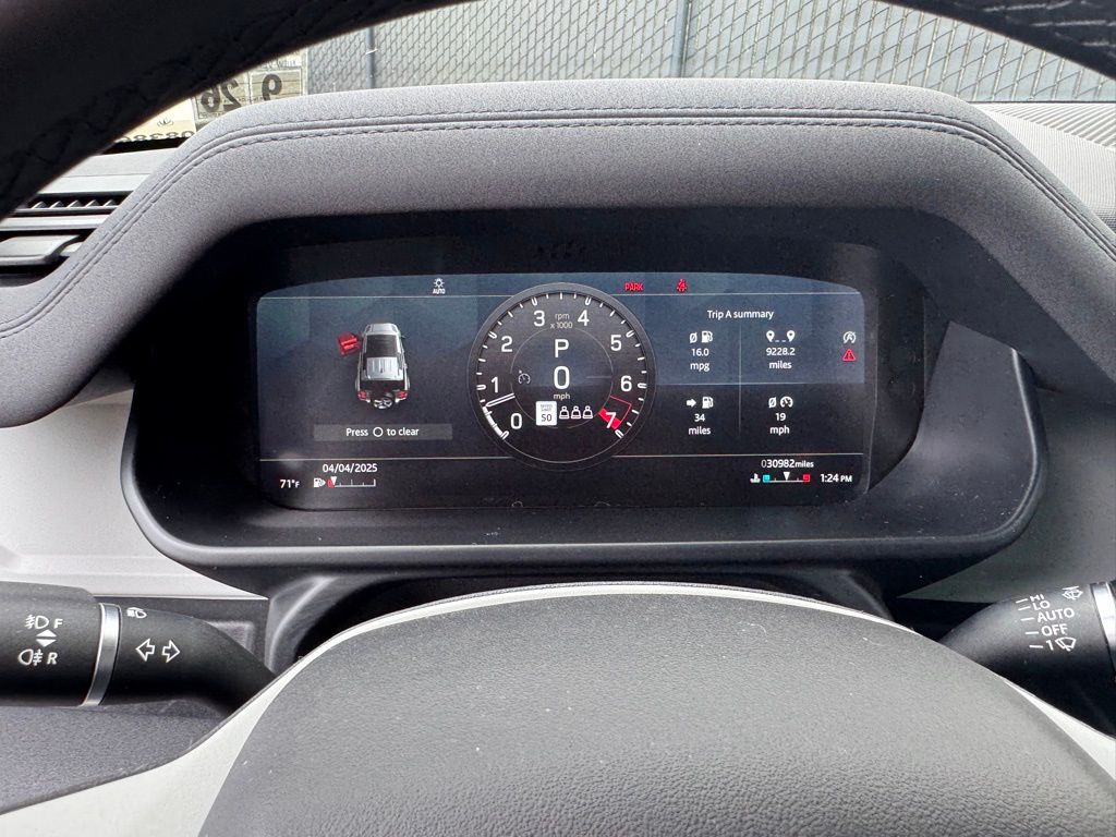 2022 Land Rover Defender 110 18