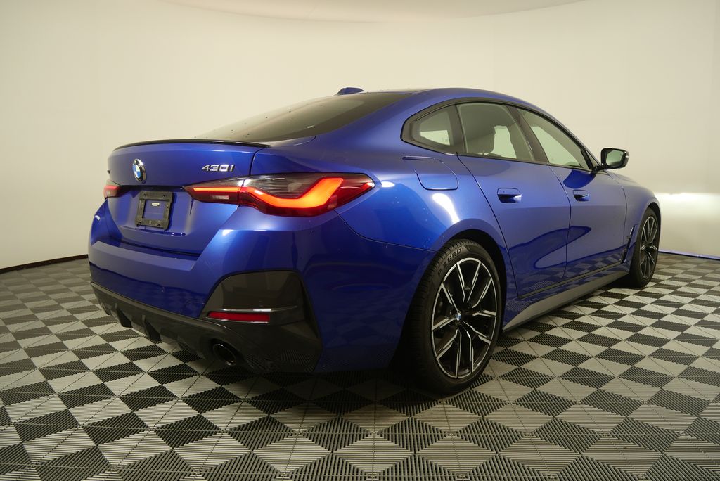 Thumbnail: 2023 BMW 4 Series - 3