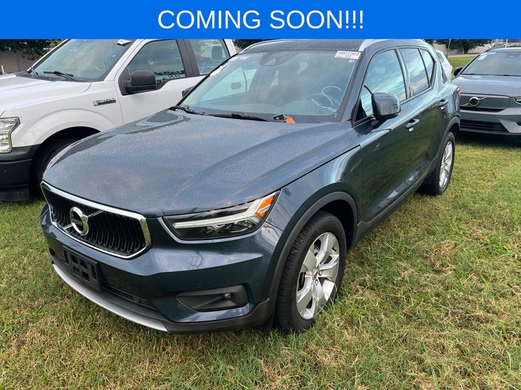 2022 Volvo XC40 