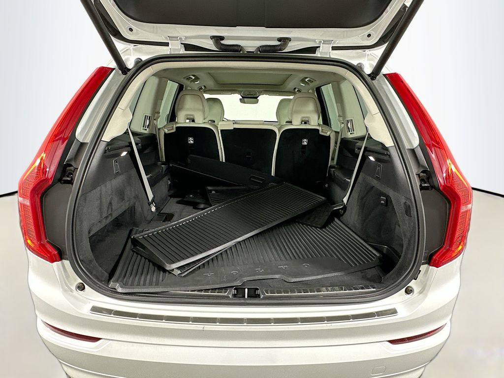 Thumbnail: 2023 Volvo XC90 - 27