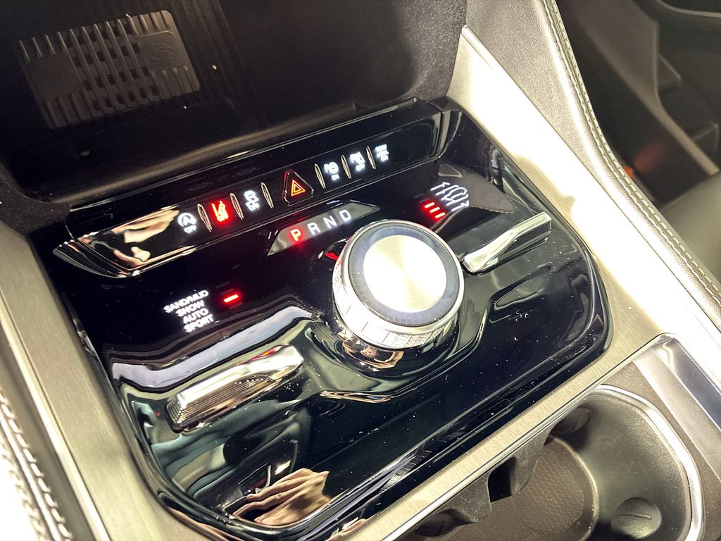 2026 Jeep Grand Wagoneer Limited Reserve
